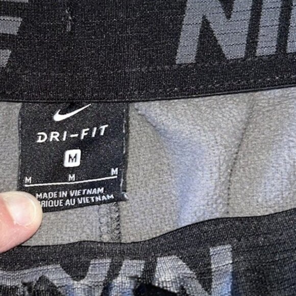 NIKE DRI-FIT Sweatpants Men's Size Medium Gray Fleece Taper Pocket Drawstring - Picture 5 of 6